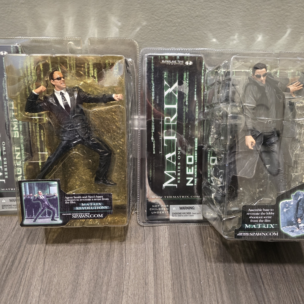 The Matrix Neo And Agent Smith Action Figures
